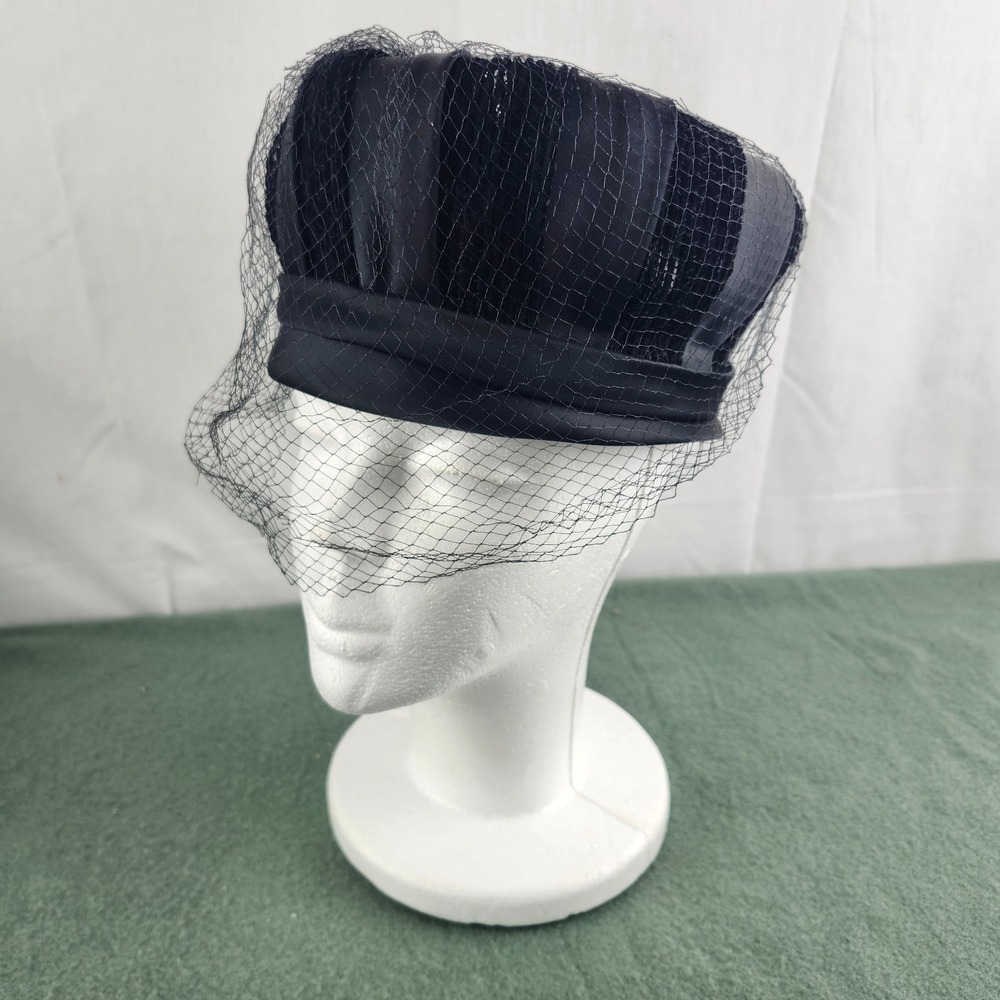 Vintage Ladies Black Pillbox Hat w/ Veil Union Made Netting NICE 1950's-1960's